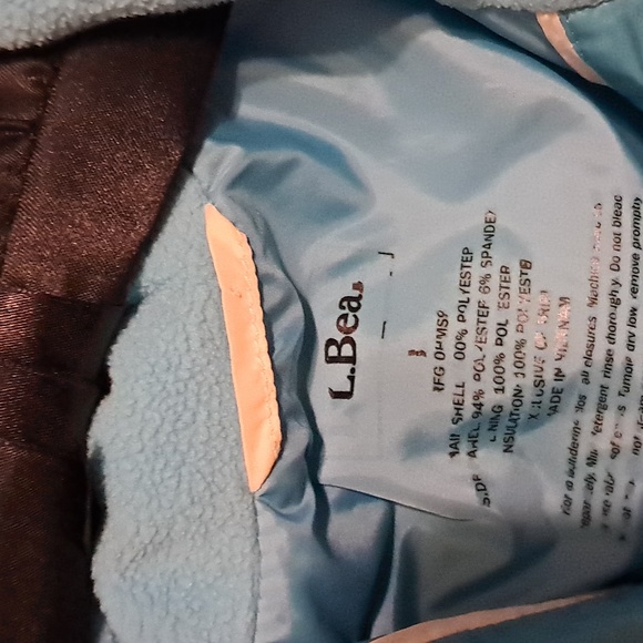 Womens size S LL Bean vest - Picture 2 of 3